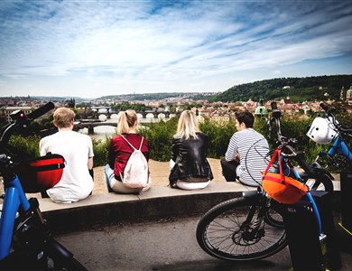 Visite panoramique de Prague à trottinette électrique
