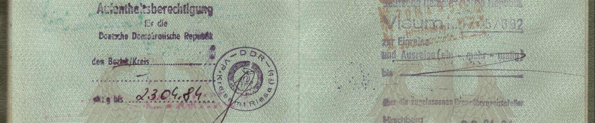 Passeport Ou Carte Didentité à Prague Avantgarde Prague