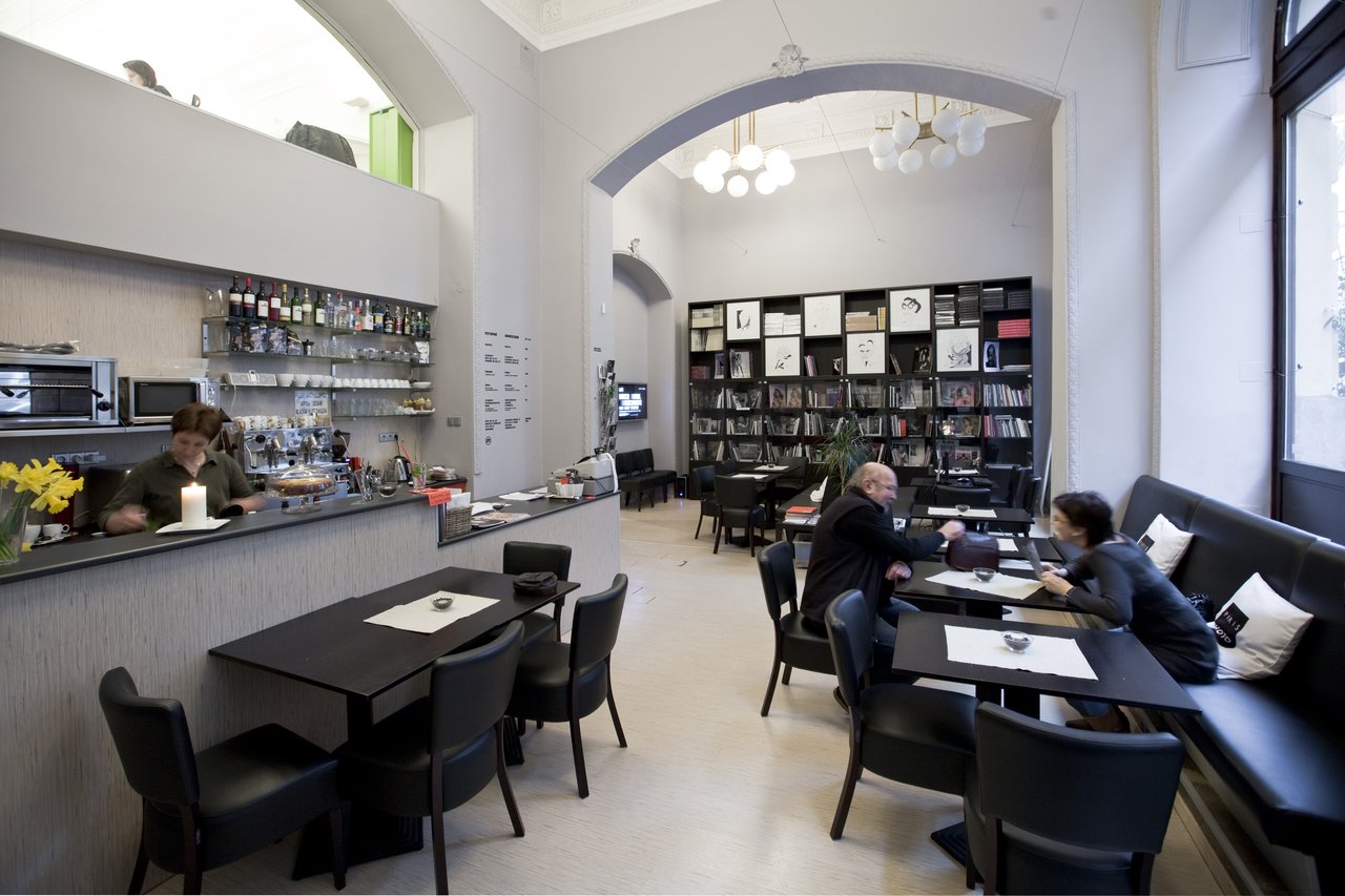 5 Leica Gallery Prague