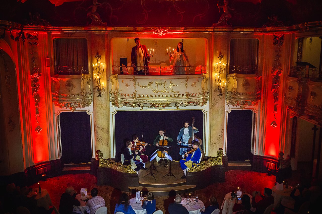 2 Mozart dinner Prague