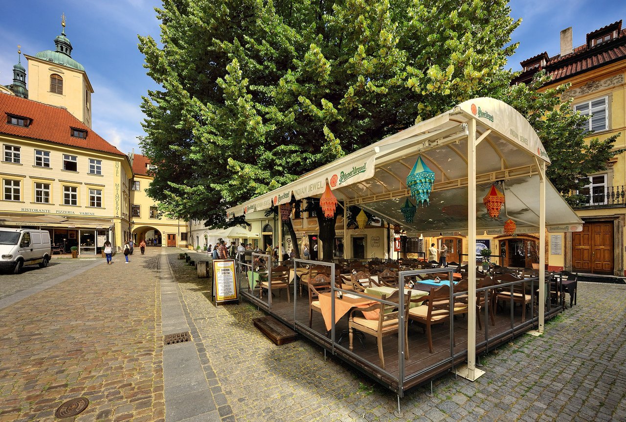 2 Indian Jewel Prague