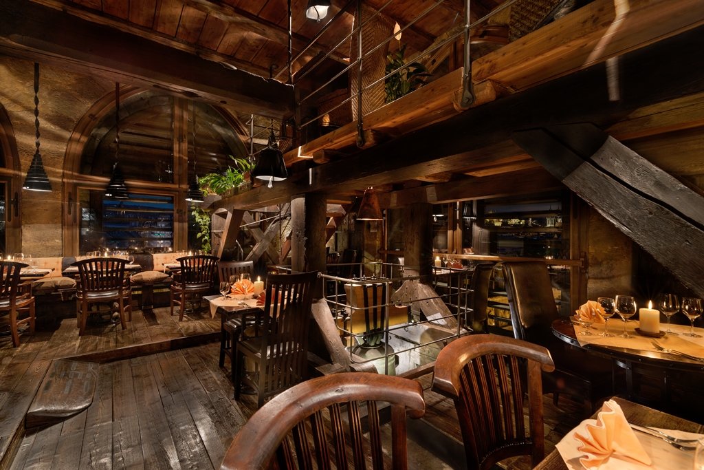 4 Restaurant Zvonice Prague