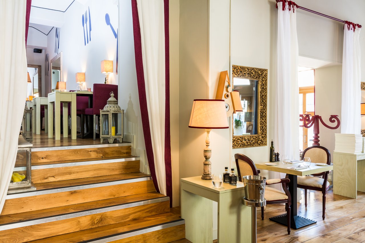 5 Divinis Prague