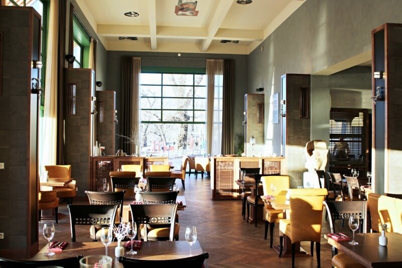 4 Art Restaurant Manes Prague