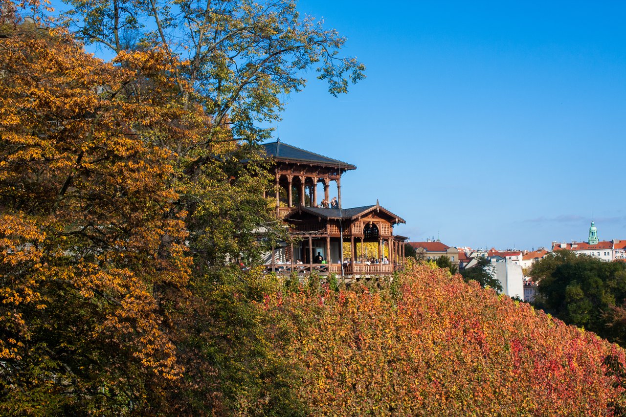 3 Grebovka pavillon Prague