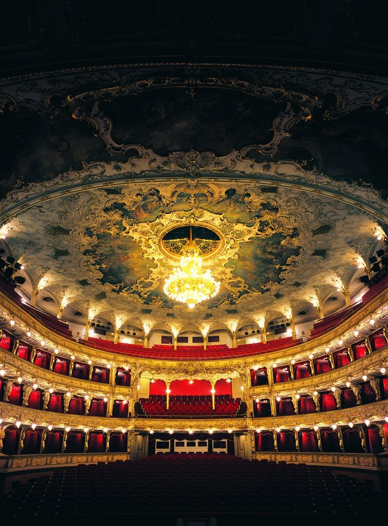 L’Opéra d’État | Avantgarde Prague