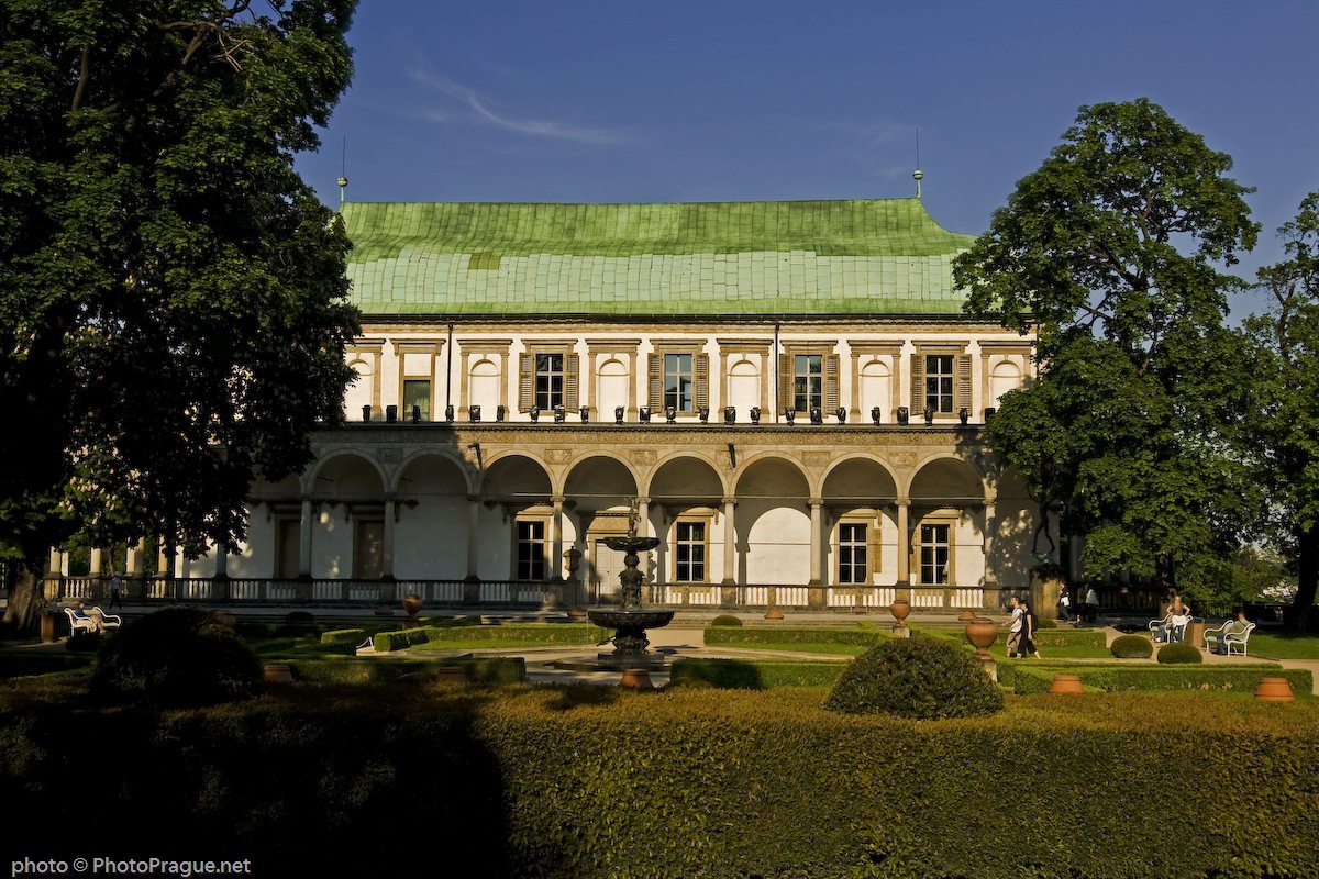 main picture 2 Queen Anne s Summer Palace Prague