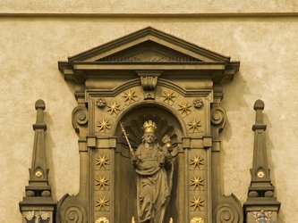 4 Church of Our Lady Victorious Prague